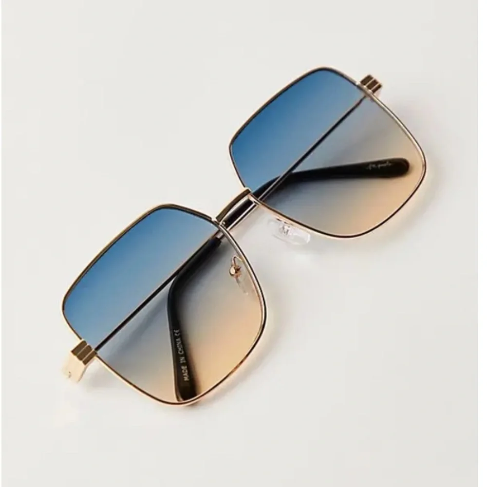 Free People Gorgeous Long Island Oversized Sunglasses ❤️NWOT - Picture 2 of 7